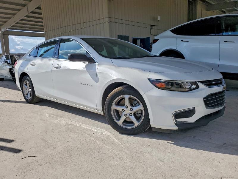 Photo 4 from auction – 2018 CHEVROLET MALIBU LS with VIN 1G1ZB5ST3JF260339