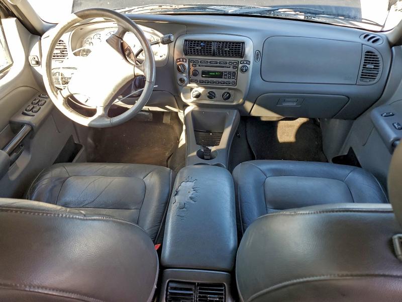 Photo 8 from auction – 2004 FORD EXPLORER S with VIN 1FMZU77K54UC29456