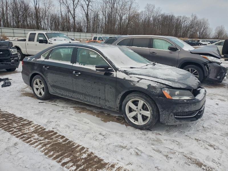 Photo 4 from auction – 2013 VOLKSWAGEN PASSAT with VIN 1VWBP7A39DC091907