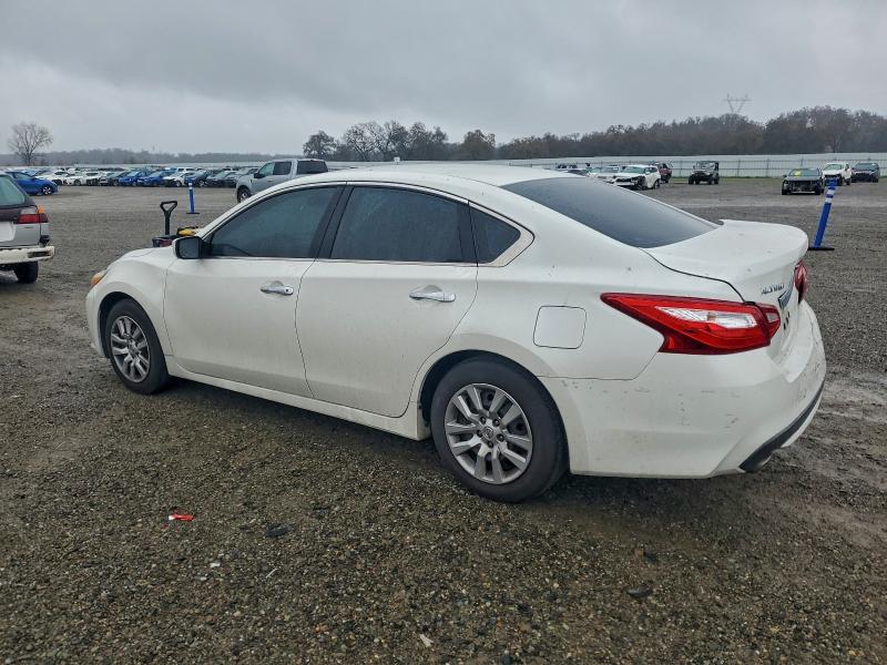 Photo 2 from auction – 2016 NISSAN ALTIMA with VIN 1N4AL3AP5GN311631