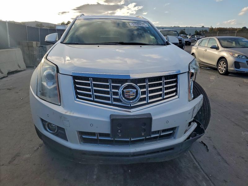 Photo 5 from auction – 2015 CADILLAC SRX PERFOR with VIN 3GYFNCE31FS556930
