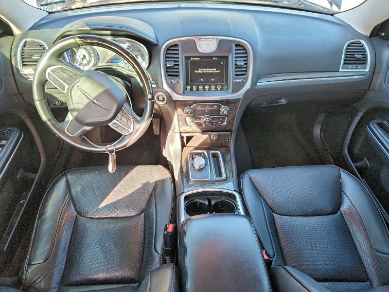 Photo 8 from auction – 2018 CHRYSLER 300 LIMITE with VIN 2C3CCAKG2JH268327