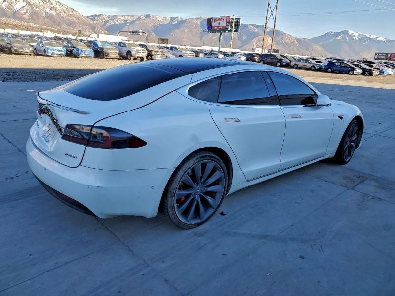 Photo 3 from auction – 2016 TESLA MODEL S with VIN 5YJSA1E41GF168149