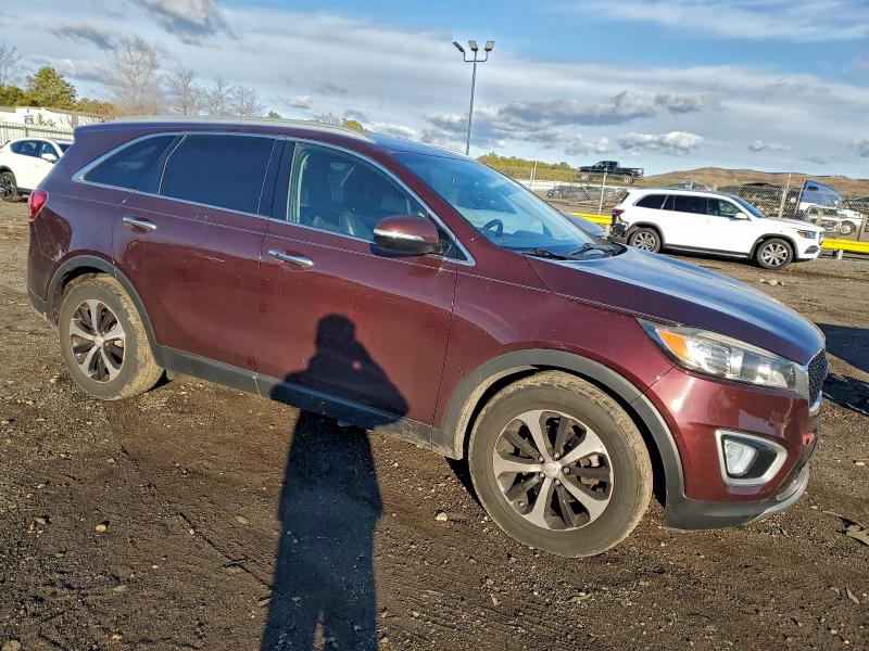 Photo 4 from auction – 2016 KIA SORENTO with VIN 5XYPH4A53GG125555