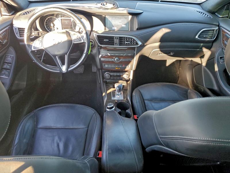 Photo 8 from auction – 2017 INFINITI QX30 BASE with VIN SJKCH5CR3HA017259