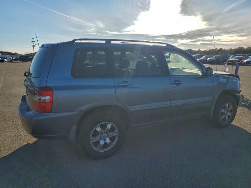 Photo 3 from auction – 2005 TOYOTA HIGHLANDER with VIN JTEEP21A450076215