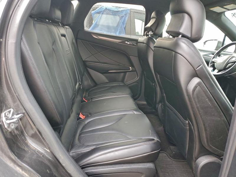Photo 10 from auction – 2017 LINCOLN MKC SELECT with VIN 5LMTJ2DH4HUL33143