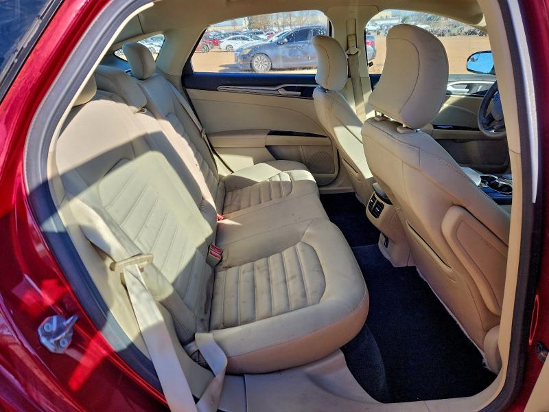 Photo 10 from auction – 2015 FORD FUSION SE with VIN 3FA6P0HD8FR261324