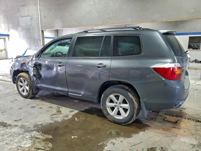 Photo 2 from auction – 2010 TOYOTA HIGHLANDER with VIN 5TDBK3EH5AS030659