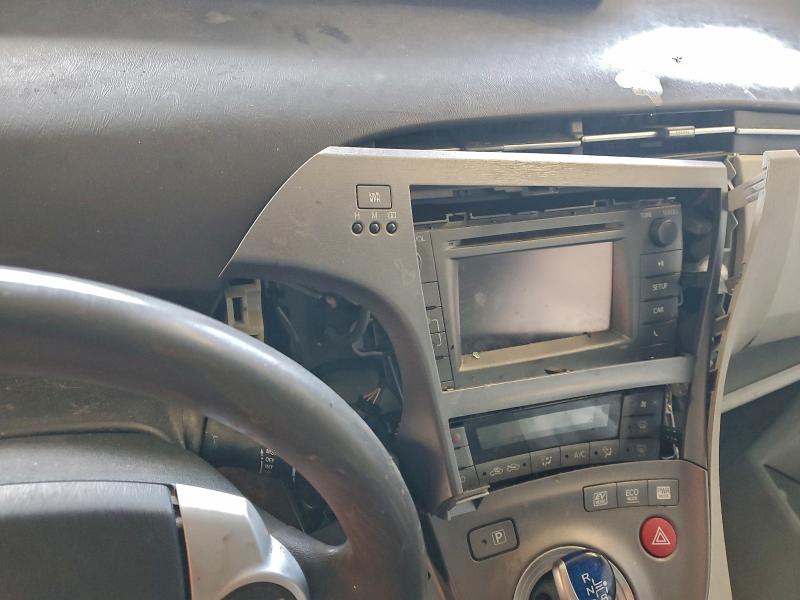 Photo 9 from auction – 2015 TOYOTA PRIUS with VIN JTDKN3DU0F0419676