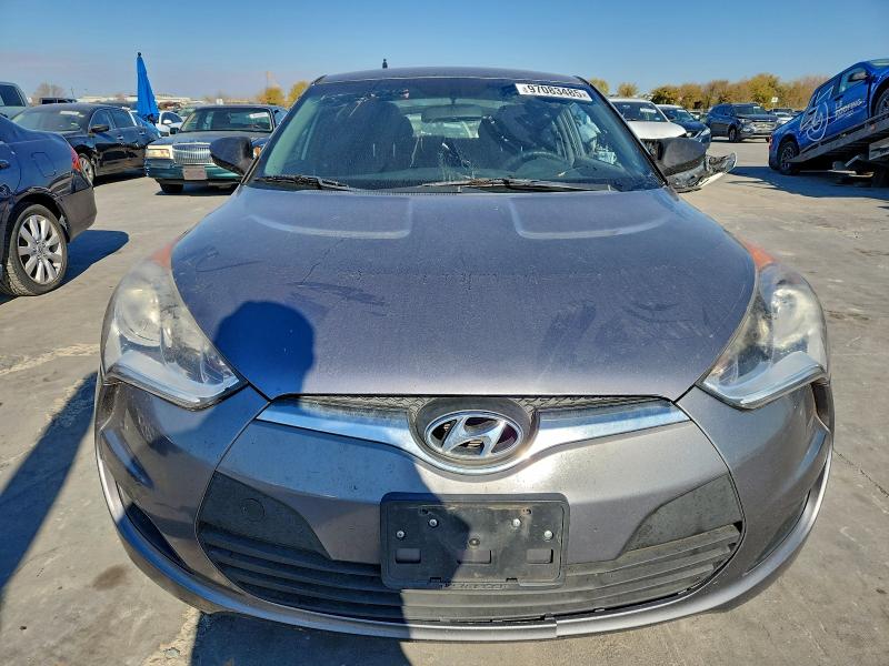 Photo 5 from auction – 2016 HYUNDAI VELOSTER with VIN KMHTC6AD2GU272153