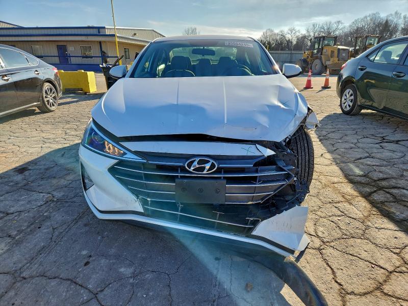 Photo 5 from auction – 2019 HYUNDAI ELANTRA with VIN 5NPD74LF1KH488109