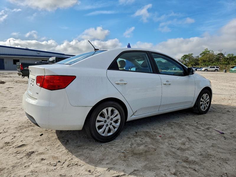 Photo 3 from auction – 2010 KIA FORTE EX with VIN KNAFU4A26A5262368