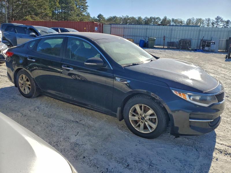 Photo 4 from auction – 2018 KIA OPTIMA LX with VIN 5XXGT4L30JG201691