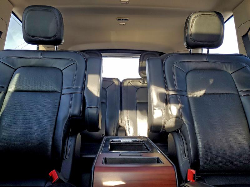 Photo 10 from auction – 2022 LINCOLN AVIATOR RE with VIN 5LM5J7XC9NGL03409
