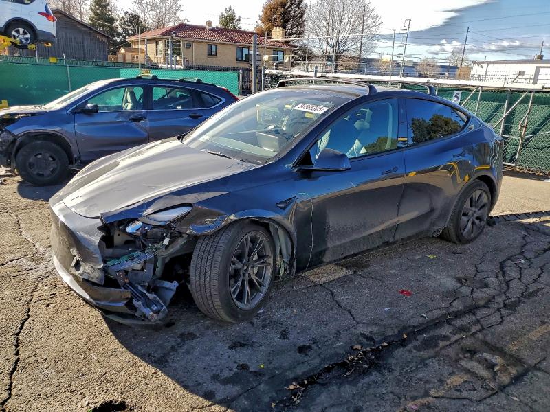 TESLA MODEL Y 2024 с VIN 7SAYGDEE0RF121039 - Фото с аукциона