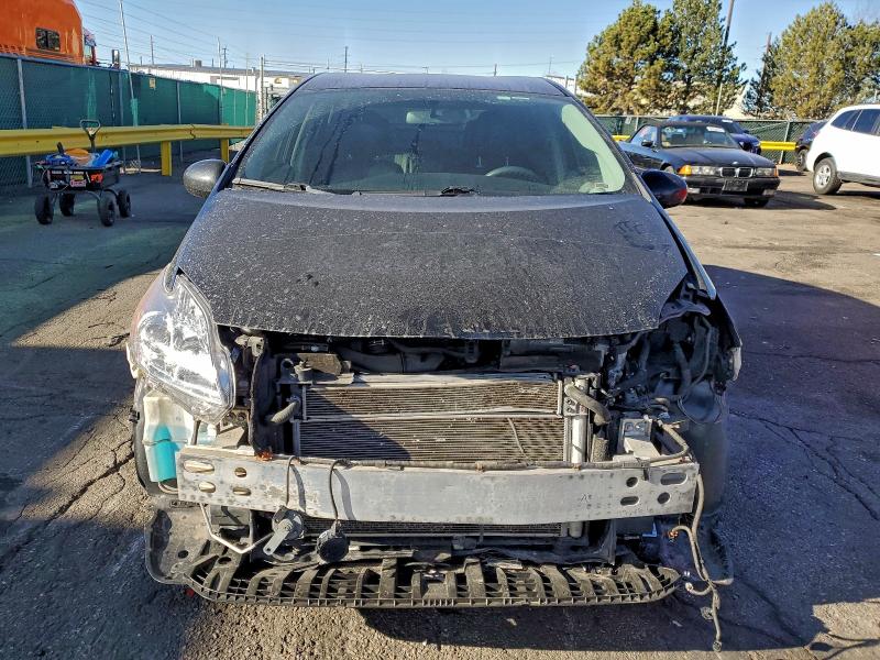 Photo 5 from auction – 2014 TOYOTA PRIUS with VIN JTDKN3DU8E0378048
