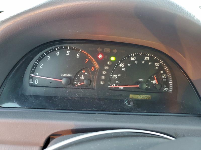 Photo 9 from auction – 2004 TOYOTA CAMRY LE with VIN 4T1BE32K04U893940