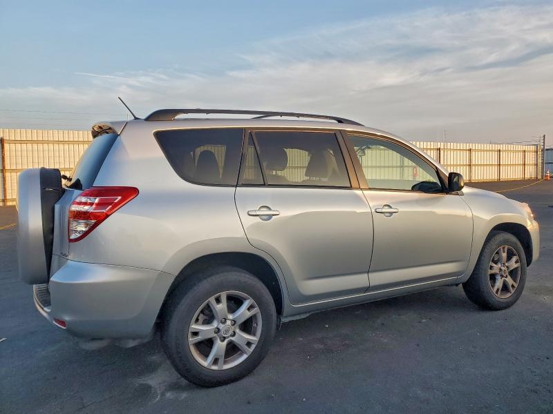 Photo 3 from auction – 2012 TOYOTA RAV4 with VIN 2T3BK4DV2CW070227