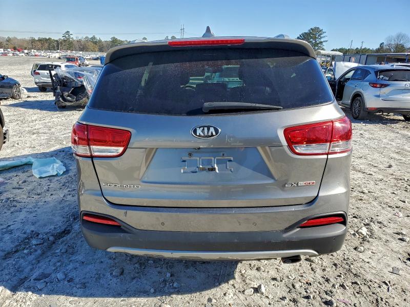 Photo 6 from auction – 2016 KIA SORENTO EX with VIN 5XYPHDA11GG033132