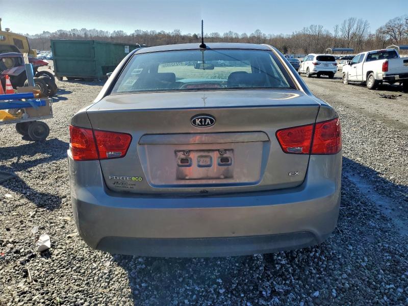 Photo 6 from auction – 2012 KIA FORTE with VIN KNAFU4A21C5595032