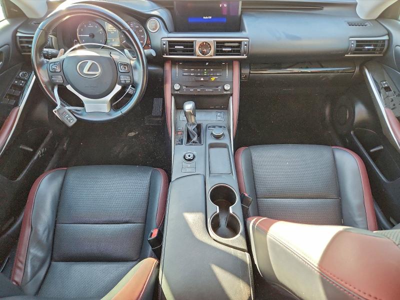 Photo 8 from auction – 2017 LEXUS IS 200T with VIN JTHBA1D29H5040419