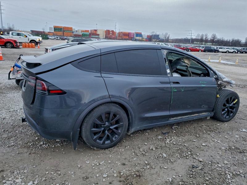 Photo 3 from auction – 2022 TESLA MODEL X with VIN 7SAXCBE6XNF345045
