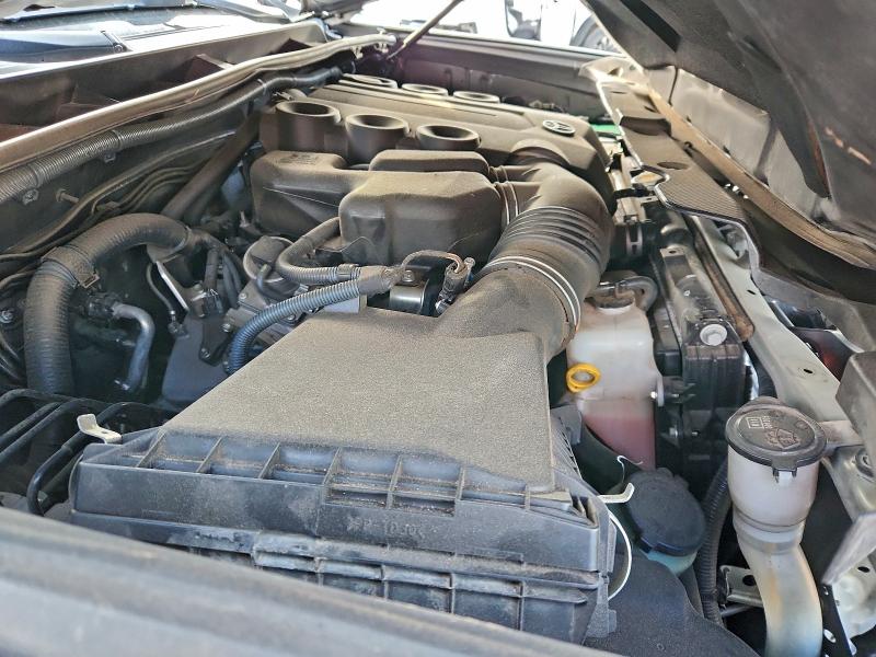 Photo 11 from auction – 2016 TOYOTA 4RUNNER SR with VIN JTEZU5JR7G5124880
