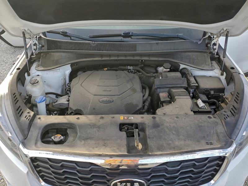 Photo 12 from auction – 2019 KIA SORENTO LX with VIN 5XYPGDA56KG592609