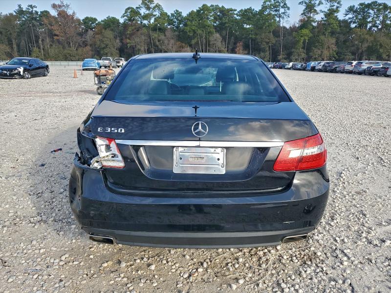 Photo 6 from auction – 2013 MERCEDES-BENZ E 350 with VIN WDDHF5KB1DA667159