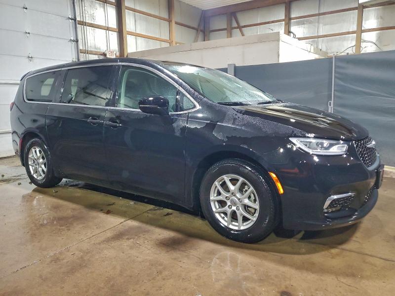 Photo 4 from auction – 2024 CHRYSLER PACIFICA T with VIN 2C4RC1BG8RR162945