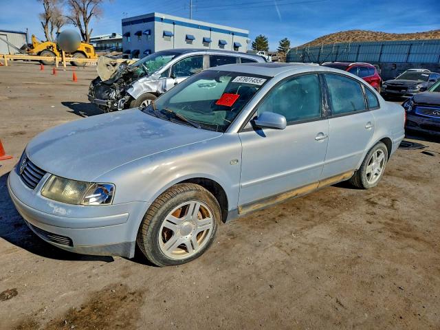 VOLKSWAGEN PASSAT 2002 with VIN WVWPD23B3YE206116 - Photo from auction
