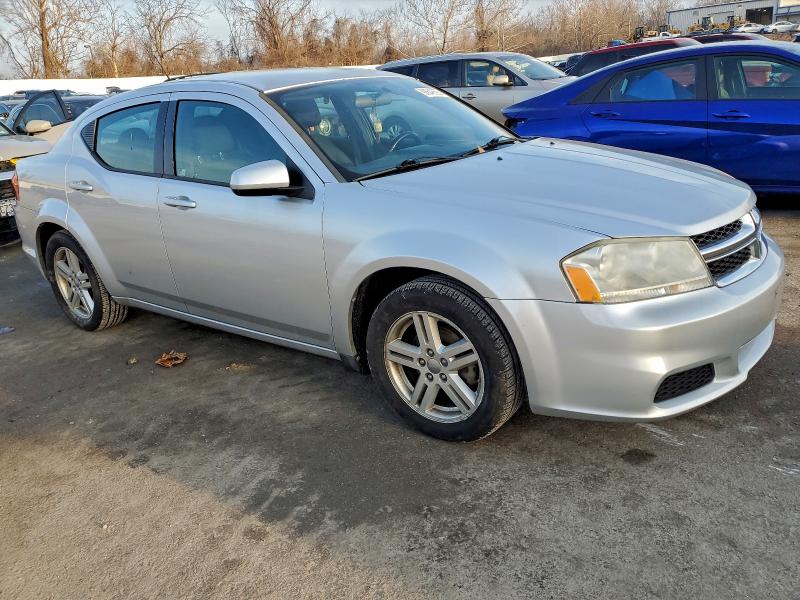 Foto 4 de la subasta – 2011 DODGE AVENGER MA con VIN 1B3BD1FB1BN502101