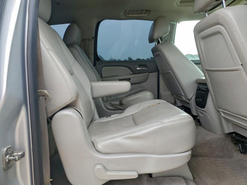 Photo 11 from auction – 2012 CHEVROLET SUBURBAN C with VIN 1GNSCKE08CR256382