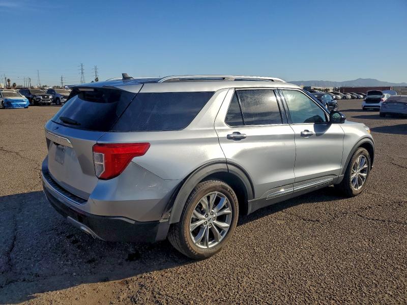 Фото 3 с аукциона – 2022 FORD EXPLORER L с VIN 1FMSK7FH7NGB20056