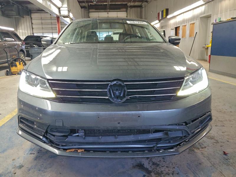 Photo 5 from auction – 2017 VOLKSWAGEN JETTA with VIN 3VWDB7AJ5HM228500