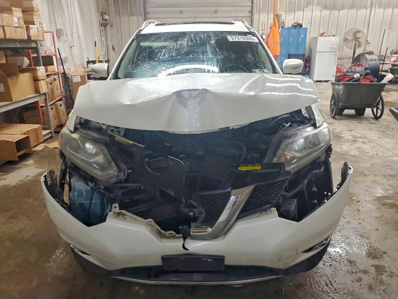Photo 5 from auction – 2015 NISSAN ROGUE S with VIN 5N1AT2MV0FC834947