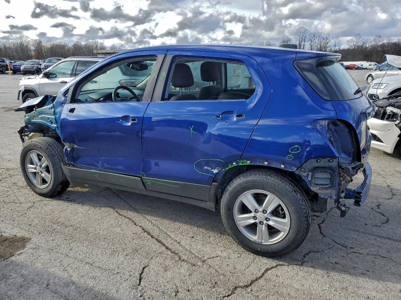 Photo 2 from auction – 2017 CHEVROLET TRAX LS with VIN 3GNCJNSB2HL218243