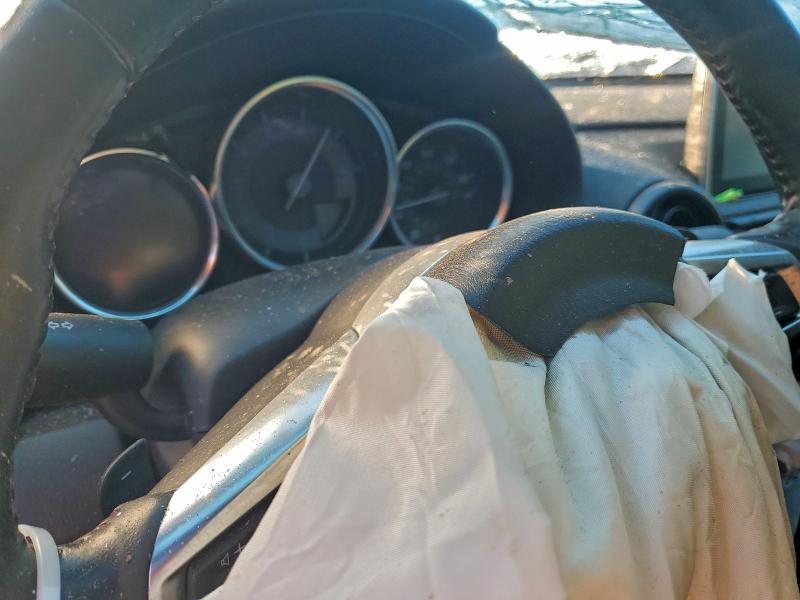 Photo 9 from auction – 2017 MAZDA MX-5 MIATA with VIN JM1NDAL77H0101539