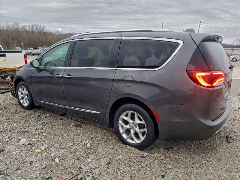 Zdjęcie 2 z aukcji – 2018 CHRYSLER PACIFICA T z VIN 2C4RC1BG6JR322695