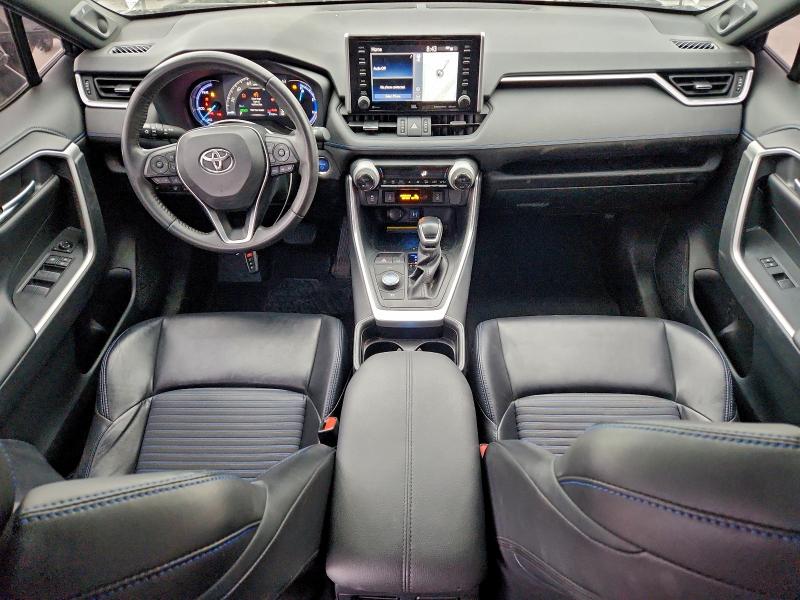 Photo 8 from auction – 2019 TOYOTA RAV4 XSE with VIN JTMEWRFV1KD512633