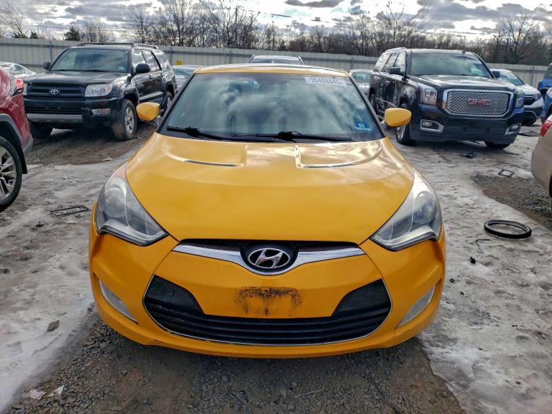 Photo 5 from auction – 2013 HYUNDAI VELOSTER with VIN KMHTC6AD0DU173407