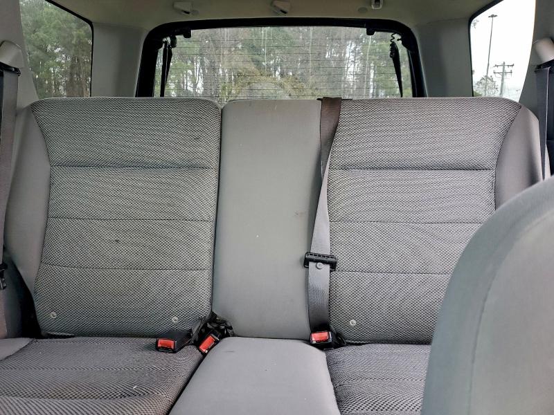 Photo 10 from auction – 2005 FORD ESCAPE XLT with VIN 1FMCU03175KA65201