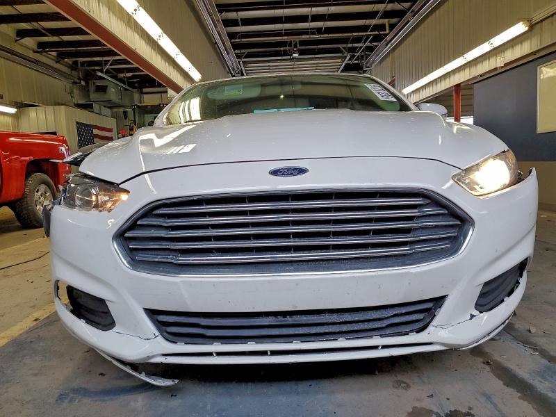 Photo 5 from auction – 2016 FORD FUSION SE with VIN 3FA6P0H75GR176677