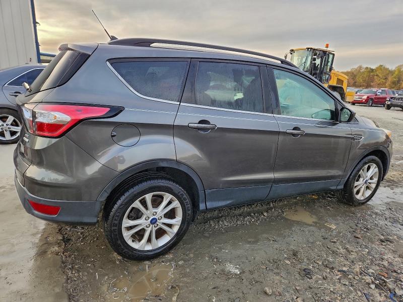 Photo 3 from auction – 2018 FORD ESCAPE SEL with VIN 1FMCU0HD2JUB68141