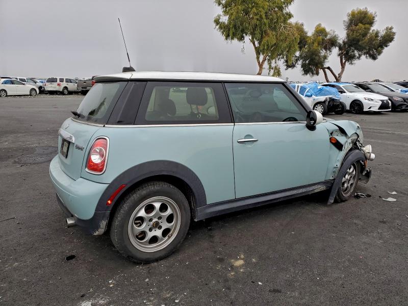 Photo 3 from auction – 2012 MINI COOPER with VIN WMWSU3C52CT254928