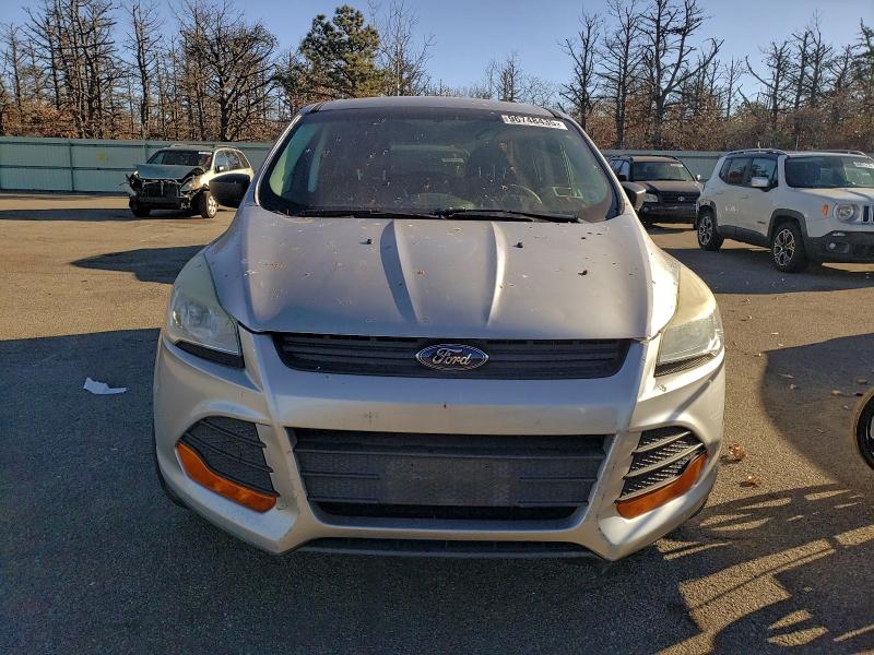 Photo 5 from auction – 2014 FORD ESCAPE S with VIN 1FMCU0F78EUC02201