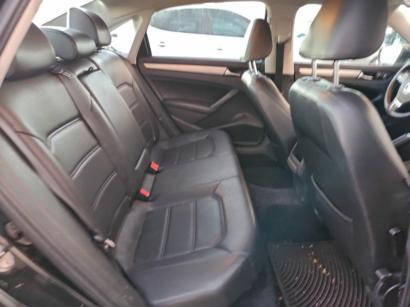 Photo 10 from auction – 2014 VOLKSWAGEN PASSAT S with VIN 1VWAS7A31EC039358