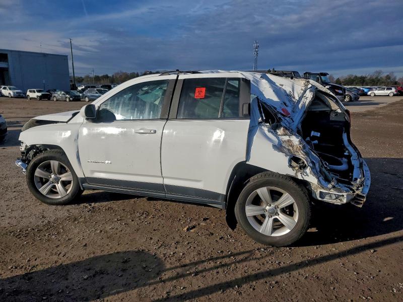 Photo 2 from auction – 2017 JEEP COMPASS LA with VIN 1C4NJDEB6HD112083