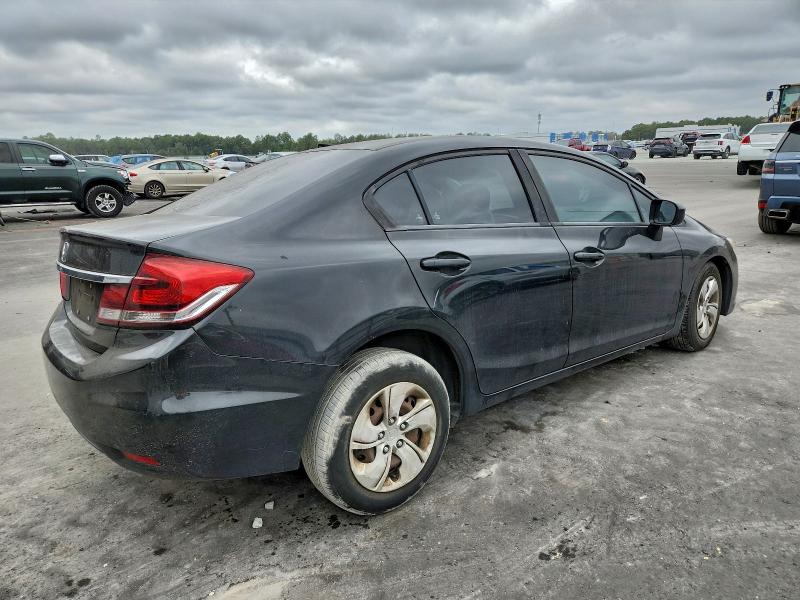 Photo 3 from auction – 2015 HONDA CIVIC LX with VIN 19XFB2F52FE112687